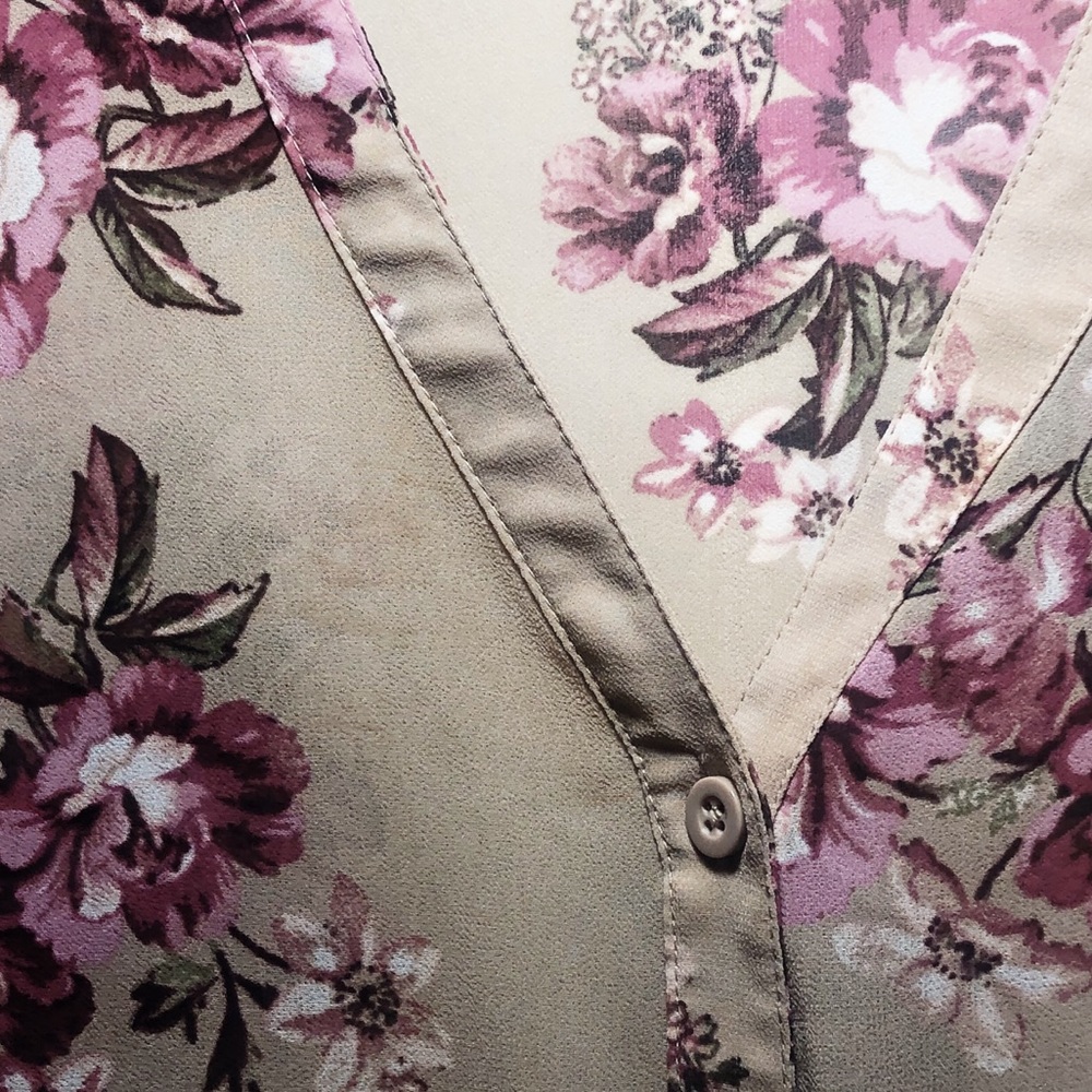 SOLD Torrid Hi-Lo Chiffon Tunic - Picture 7 of 8